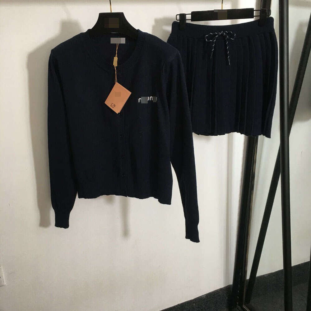 2024M New Age Reducing Set Simple Letter Round Neck Long Sleeve Knitted Cardigan+Hundred Fold Short Half Skirt