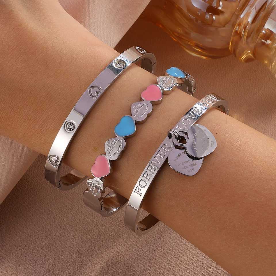 Yupsk 3pcs/Set Stainless steel Bracelet with Heart Elements Trendy Waterproof Durable Stackable Bangle Versatile Jewelry for WomT251113