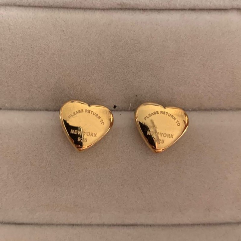 Gold Plated Women Fashion Designer Stud Earrings Simple Heart Luxury Letter Trendy Earrings Stainless Steel Engagement Earrings For Women