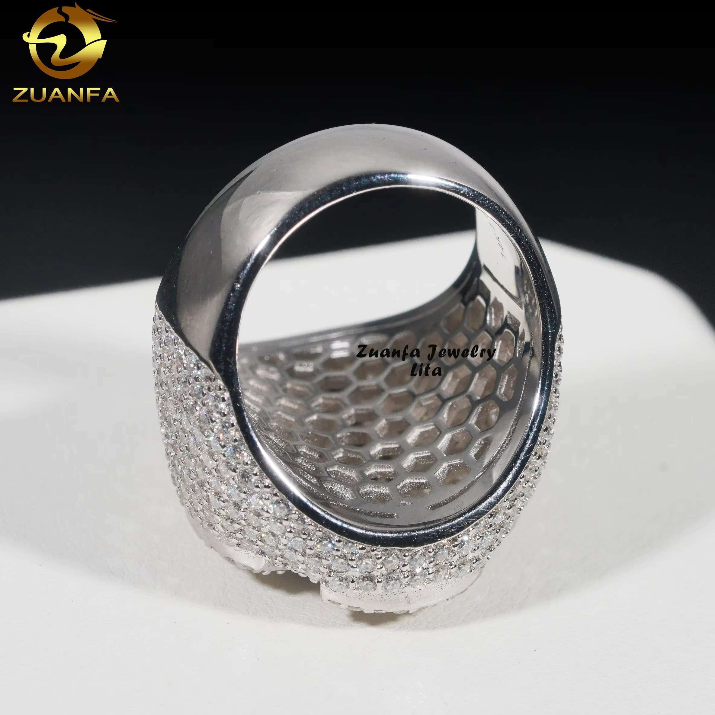 Luxury New Design GRA Certificate 925 Silver Iced Out Moissanite Diamond Mens Cross Ring