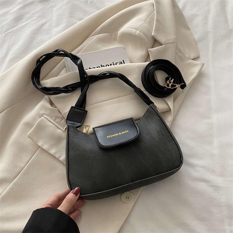 Women's 2025 new single shoulder diagonal cross small square internet famous Korean version contrasting color armpit bag trend