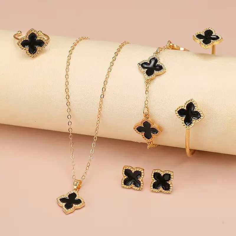 Luxury 5PCS Women Jewelry Set Fashion Casual Flower Necklace Bracelet Earrings Ring Set Suitable for Daily Wear and Perfect as Gift Y251112