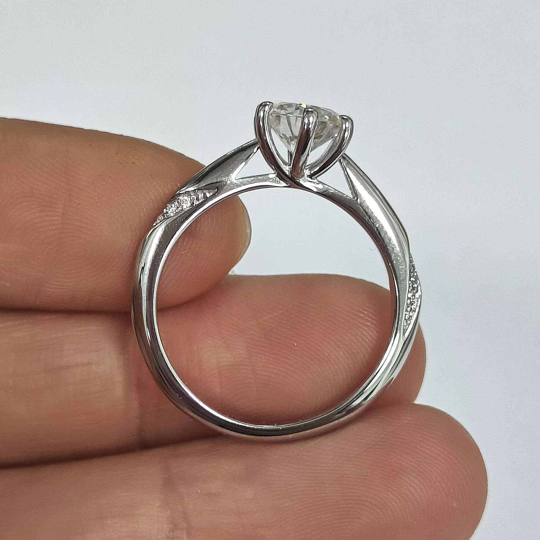 S925 Silver Synthetic Diamond Moissanite Ring