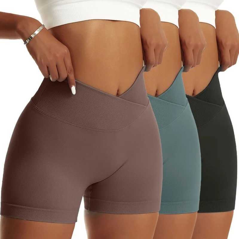 3-piece womens solid peach hip sports pants high elasticity breathable running bike high waist yoga womens twisted hip shorts Y250412