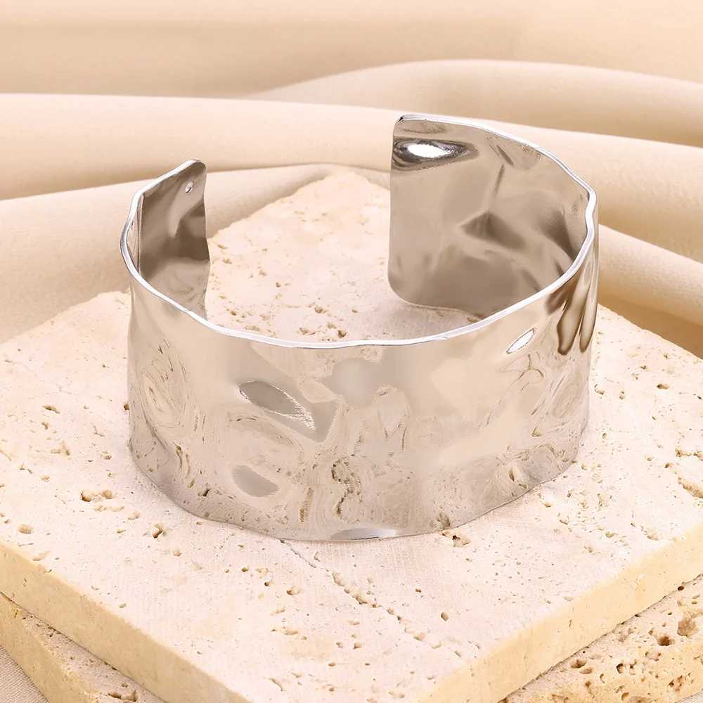 Vintage Irregular Bracelet For Women Stainless Steel Gold Color Open Cuff Bangles Exquisite Luxury Jewelry Gift pulseras bijouxC250411