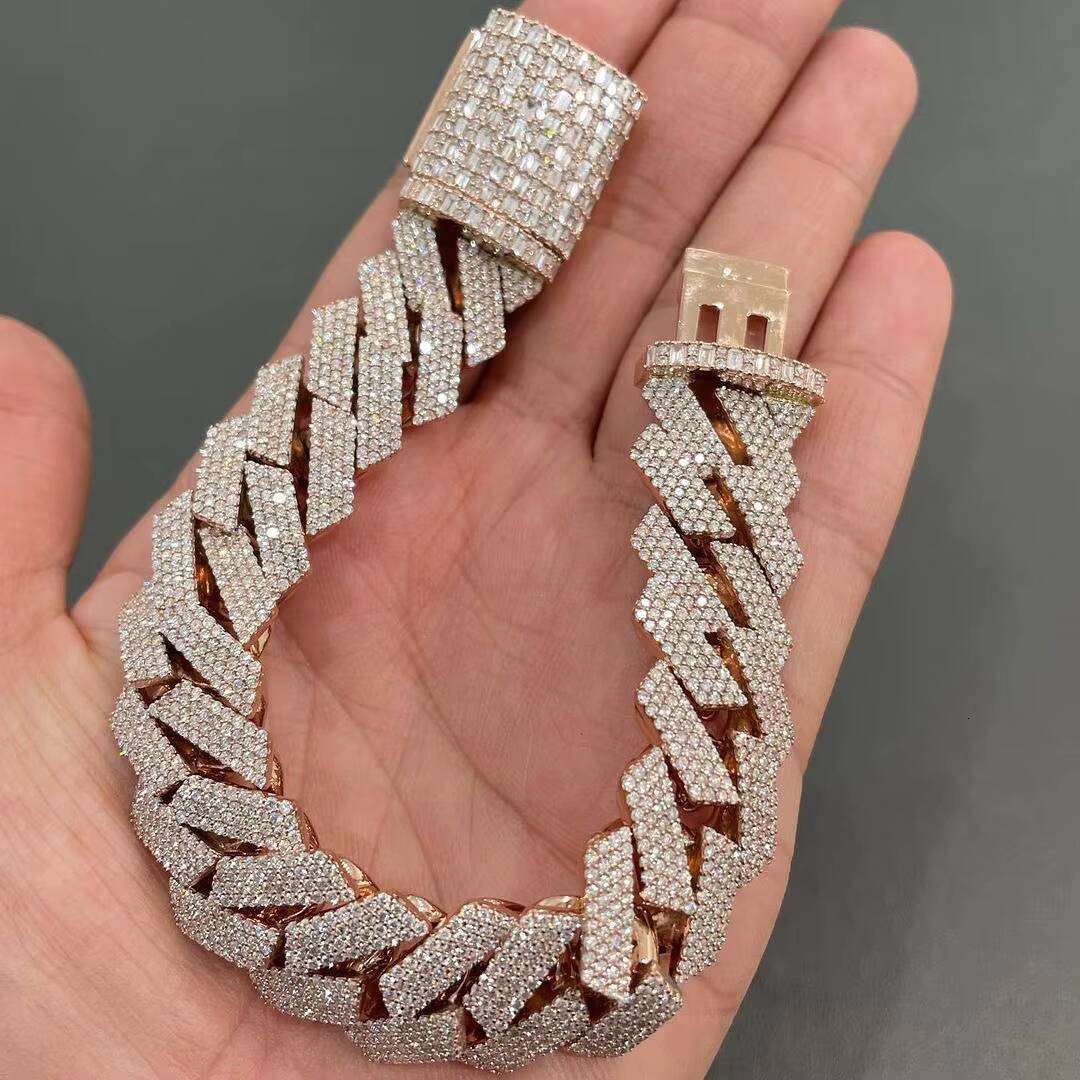 20mm Width Custom Iced Out Jewelry Bust Down Moissanite Cuban Chain Link Bracelet