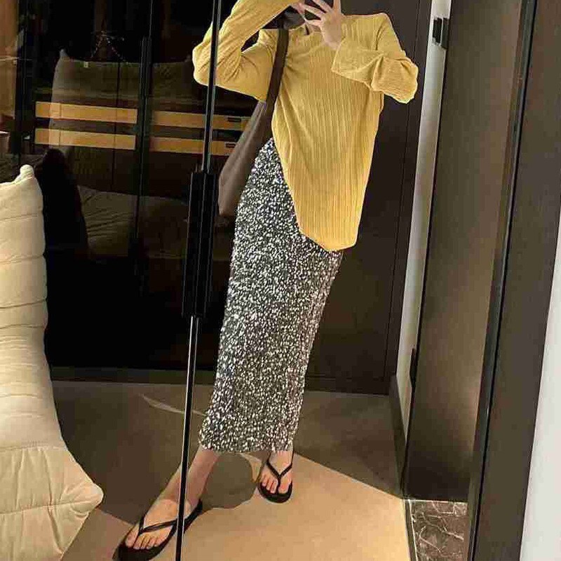 2025 New Fashionable High Waist Slimming Glitter Half Skirt for Women with Elastic Waist and Back Split Elastic Straight Tube Long Skirt