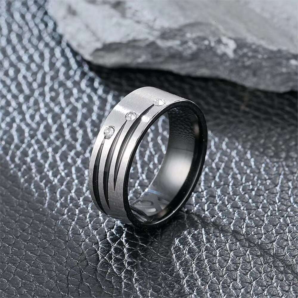 Classic Stainless Steel Ring New Hip Hop Titanium Steel Set Rhinestone Couple Gift Jewelry Ring Wholesale Customization