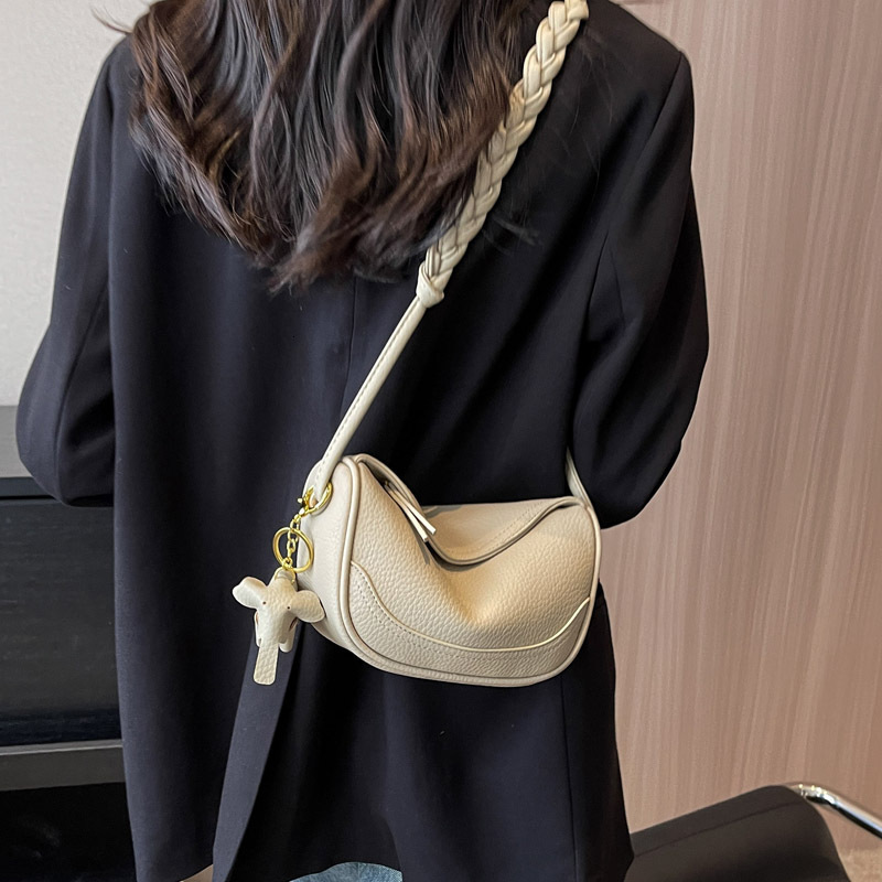 2025S Designer Women S Bag This Year S Small For Women New Stylish Versatile Super Popular Niche Design Crossbody Fashion Dumpling Bag