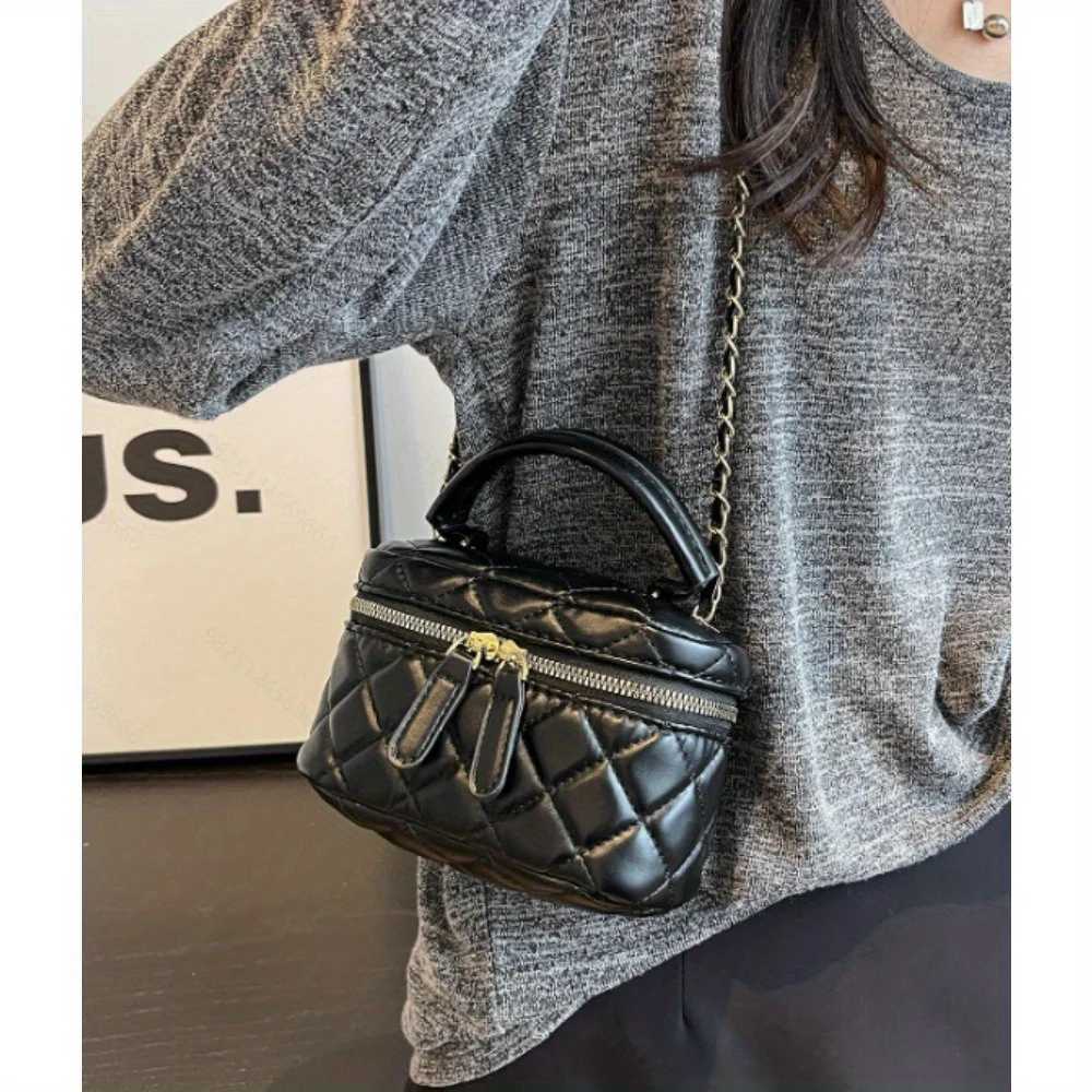 Premium mini diamond chain small fragrant wind bag Womens new fashion texture niche shoulder messenger bagW251112