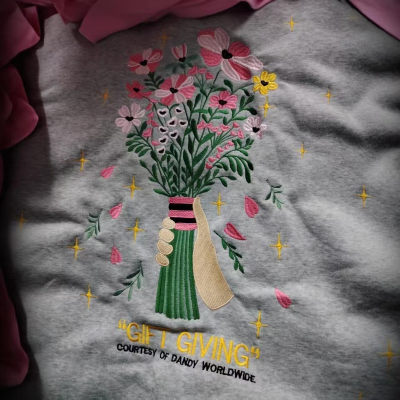 Womens Oversized Hoodie Flower Embroidery Back Long Sleeve Hooded Sweatshirt with Front Pocket Casual Streetwear 241118 - view 4