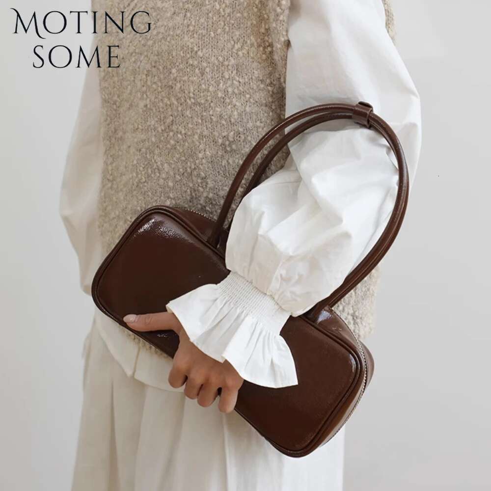Motingsome Retro Leather Bowg Bag Woman Satchel Niche Shoulder Underarm Commuting France Pouch Bags Lady Spring New 2025