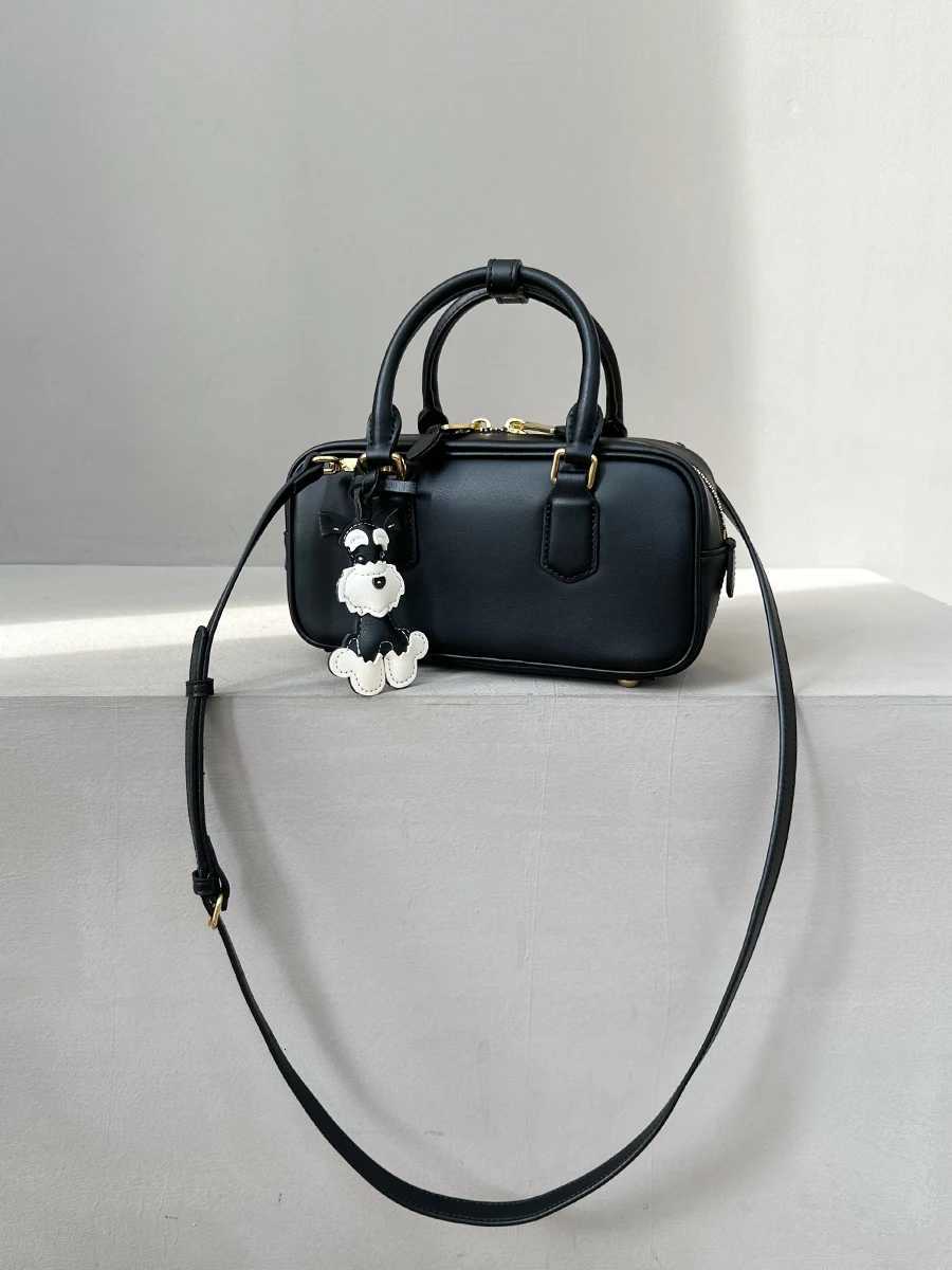 Head layer cowhide bowling ball hand-held Boston pillow genuine leather shoulder crossbody bagW251112