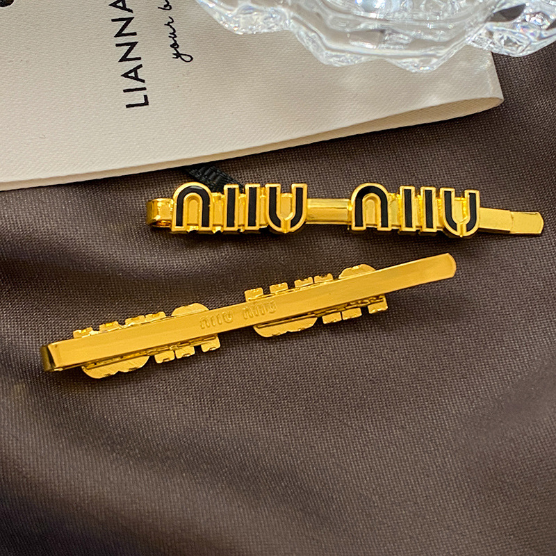 designer 2025 new Color enamel letter duckbill barrette hair clip for broken hair side clip for bangs all-match lovely sweet hair accessory