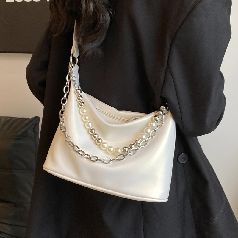 2025S Designer Women S Bag Korean Version Crossbody Women S High End Single Shoulder Bag New Fashion Chain Travel Trendy Tote Bag