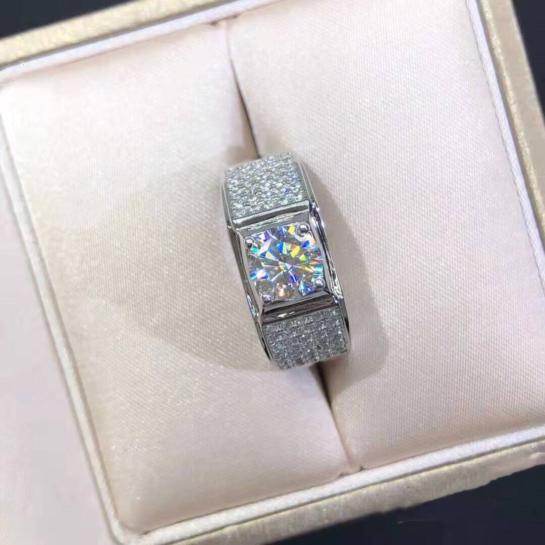 Gropshipping Elegant VVS Moissanite Round Diamond Custom 1ct Ring Sets Fashion Jewelry 925 Silver for Men