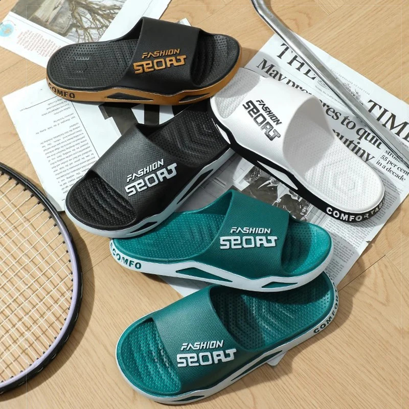 Mens slippers wearing exterior summer trendy flip up bathroom non slip indoor and family sandals suitable for mens couple shoes 250408