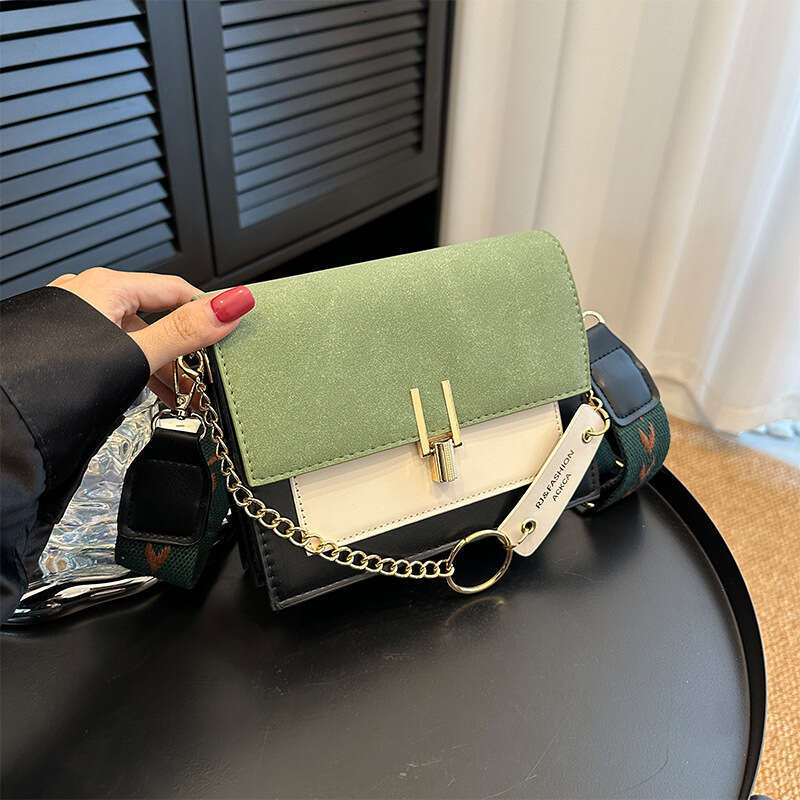 Autumn and winter internet celebrity Instagram women's new Korean version single shoulder crossbody fashion frosted contrasting small square bag