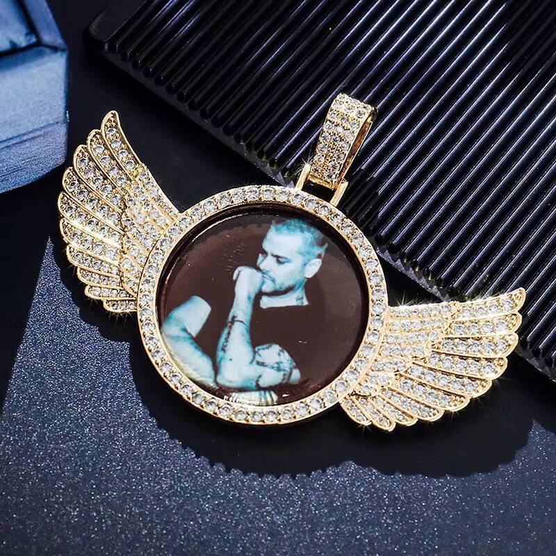 FashionMemory Jewelry 925silver Gold Plated Hip Hop Necklace Iced Out Jewelry Men Women Moissanite Diamond Custom Photo Pendant