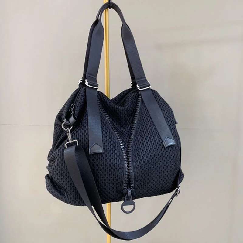 Large Capacity Nylon Leisure Women 2024 New Single Shoulder Travel Large Zipper Broadband Crossbody Bag