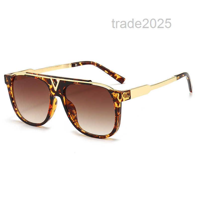 Black Friday Sunglasses Letter V Large Frame Cutout Women Men Luxury Design Fashion Vintage Classic Male Ladies Driving Travel Street Glasses