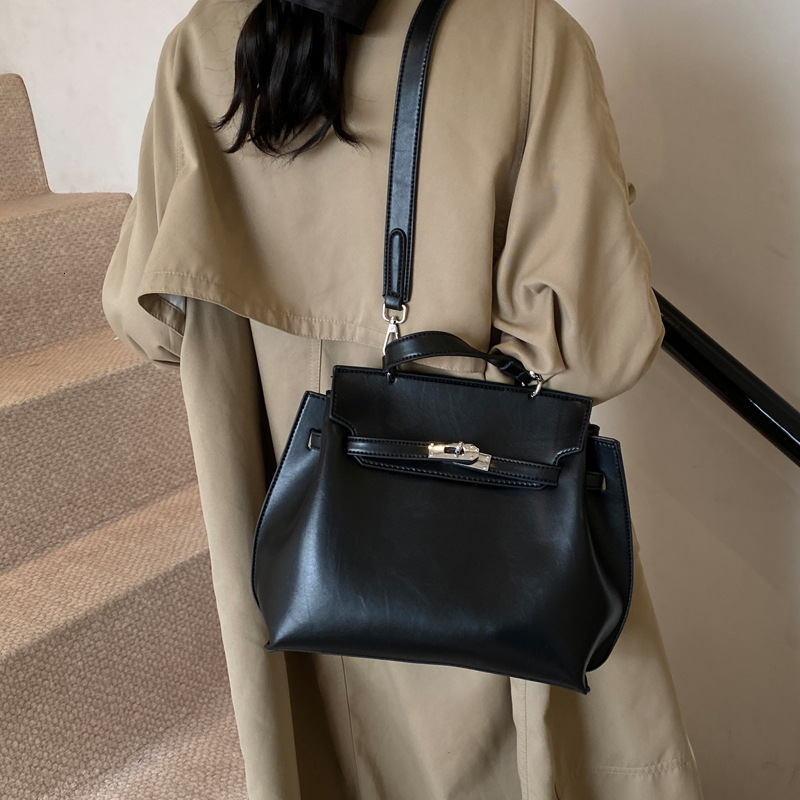 2025S Designer Women S Bag Fashion Kelly For Women In Spring New High End Handbag Trend Crossbody Commuting Tote Bag