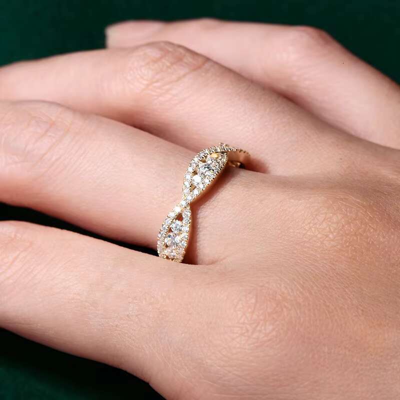 Hot Sale Fashion Women Jewelry Moissanite Stones 10K Solid Real Gold Twist Ring for Wedding Engagement Gift
