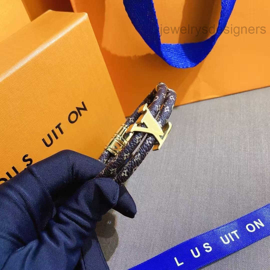 Luxury designer bracelet designer bracelet women men leather braclet plated gold plaid printing jewlery designer for women love braceletes luxury jewelry