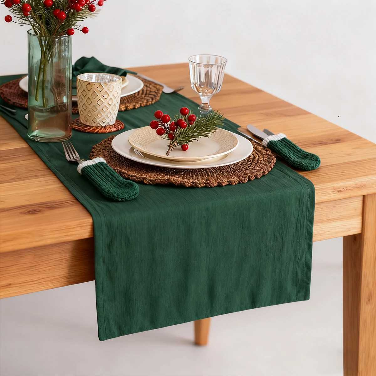 Christmas Christmas Solid Color Skin Friendly Absorbent Washable Table Flag for Holiday Party Restaurant Decoration Y251113