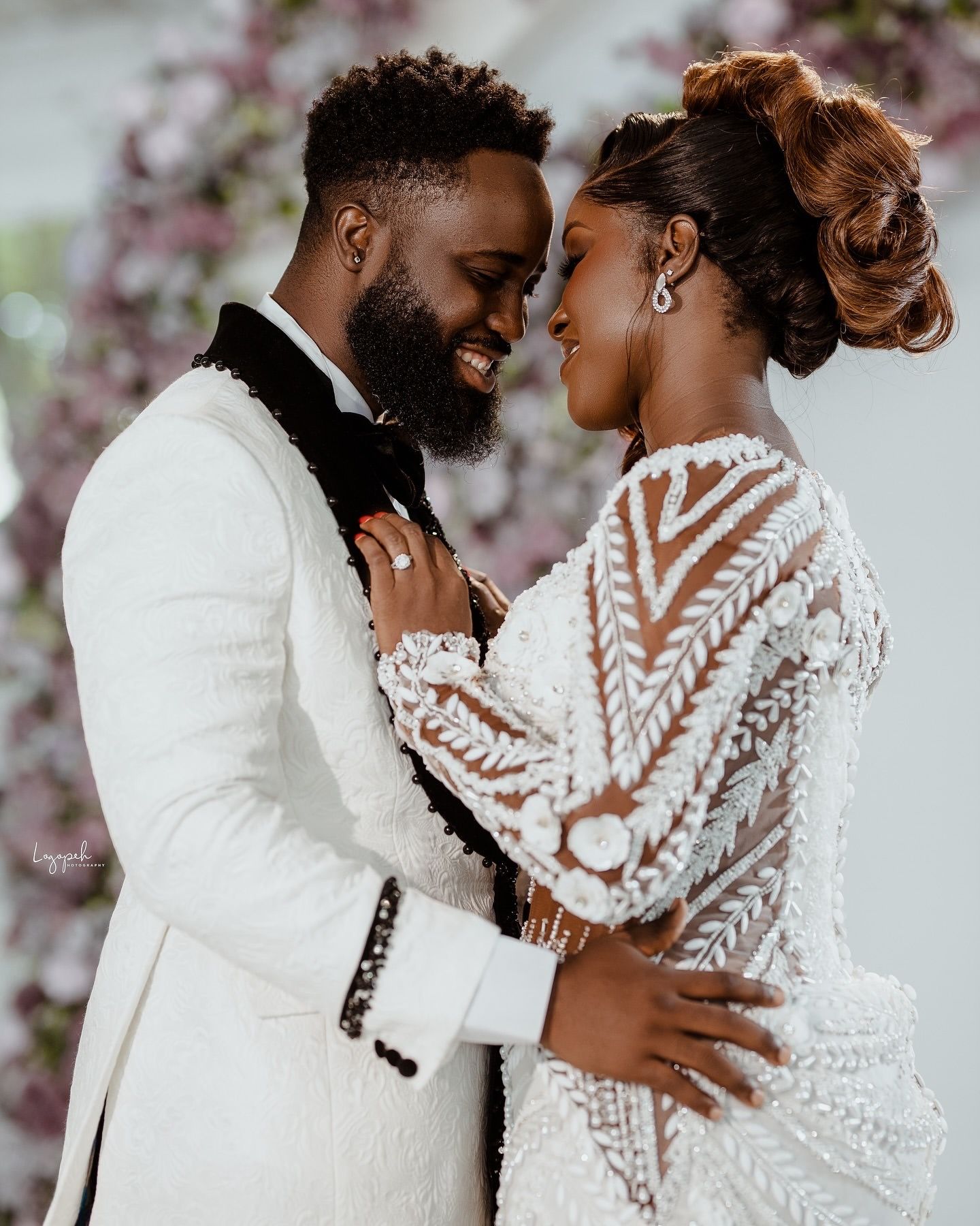 Stunning White Ivory Arabic Aso Ebi Plus Size Mermaid Wedding Dresses Majoring Beadings Pearls Full Sleeves Luxurious Bridal Gowns 4N12