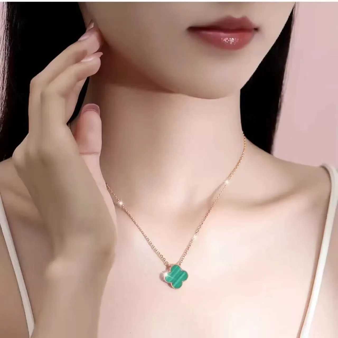Luxury Natural Four Leaf Clover Necklace for Women Fashionable High-End Titanium Steel Non-Fading Pendant Lightweight Luxury Gift Y251112