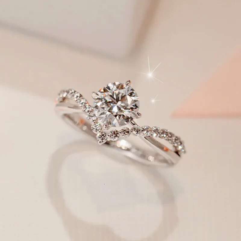 Platinum PT950 moissanite ring for love crowned diamond ring womens knot engagement proposal ring pair ring closed mouth