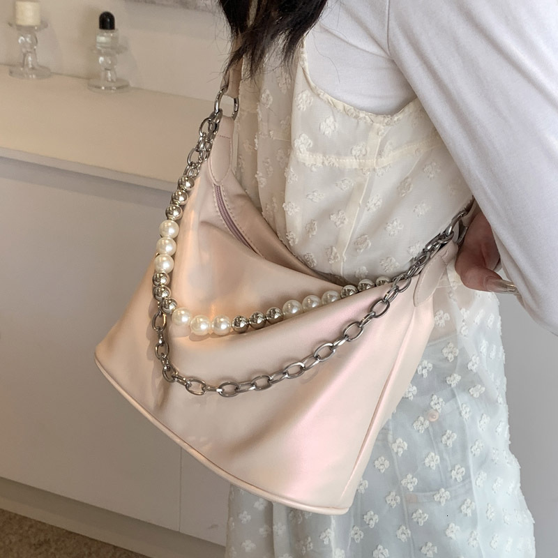 2025S Designer Women S Bag Korean Version Crossbody Women S High End Single Shoulder Bag New Fashion Chain Travel Trendy Tote Bag