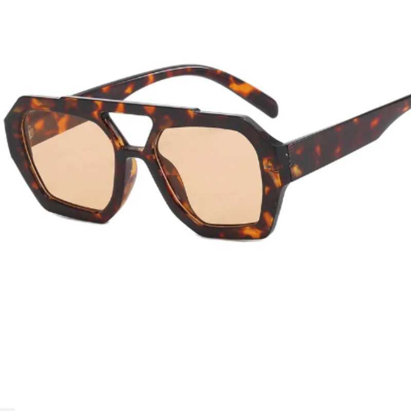 Cross Border European and American Double Beam Irregular Sunglasses 2023 New Retro Personzed Sunglasses Popular on the InternC250412
