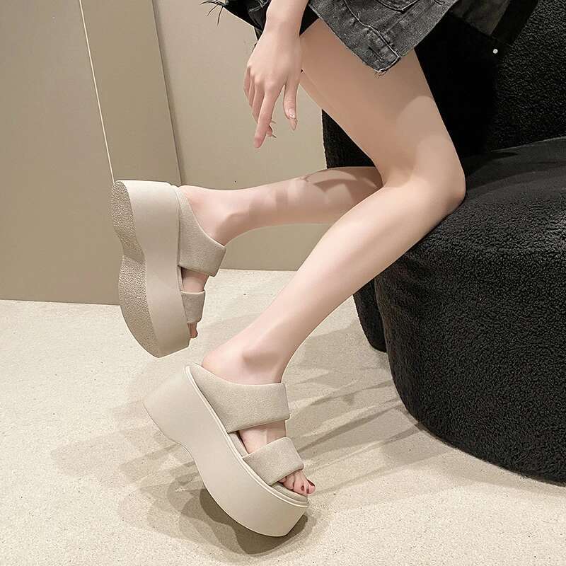 Summer 2023 Chunky Sandals Women's Thick Bottom Wedge Slides 8Cm High Heels Platform Leather Casual Beach Flip Ps Woman