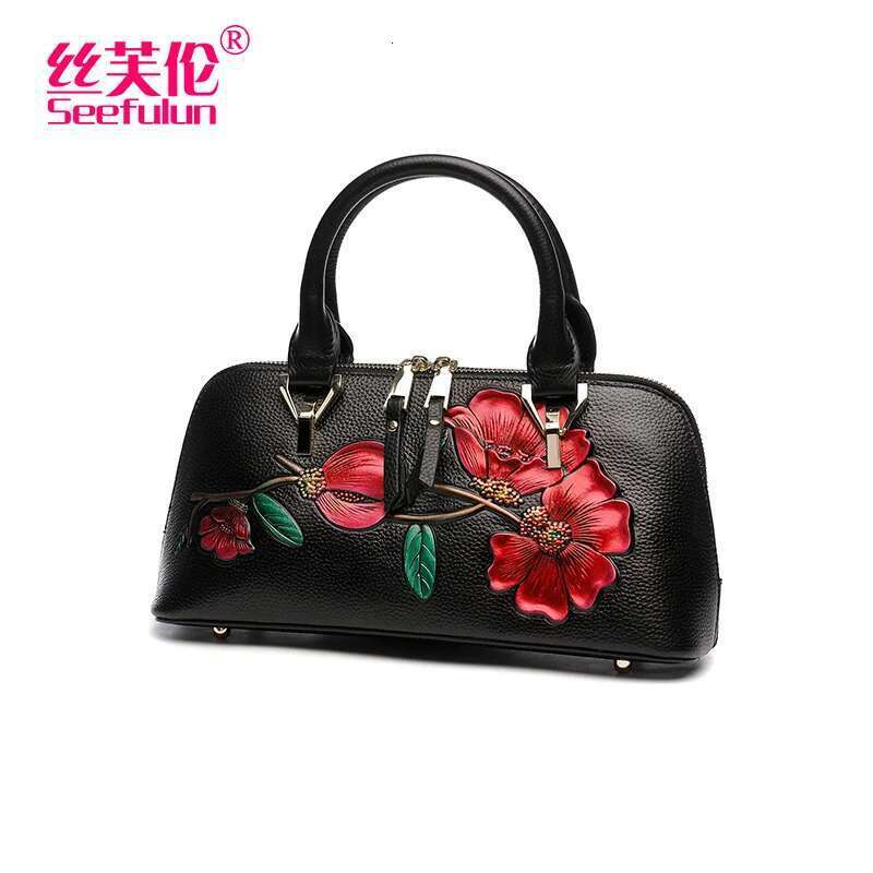 Genuine Leather for Women New Fashion Temperament Small Handbag Shoulder Messenger Dress and Cheongsam Banquet Bag