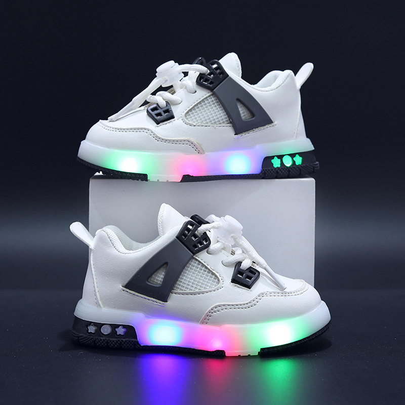 designer shoes 2025 style children's sports shoes leather upper LED luminous children's shoes for girls and boys aged 1-6 sports and leisure