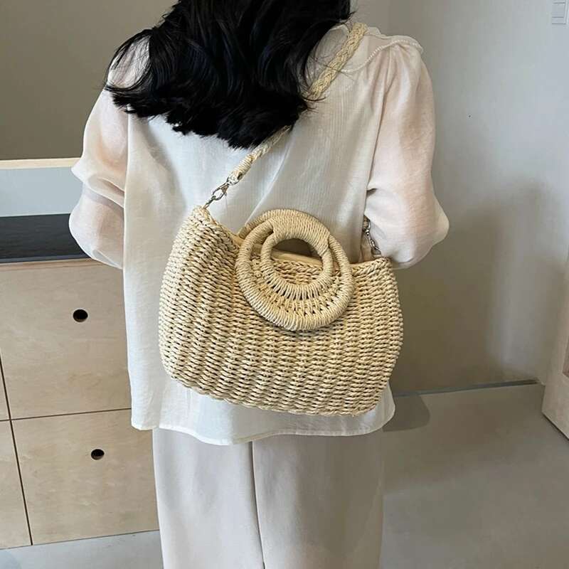 Handmade Beach Bag New Straw Woven For Women Handmade Portable Handbag Large Capacity Beach Handheld Money Moon Bag Kq1