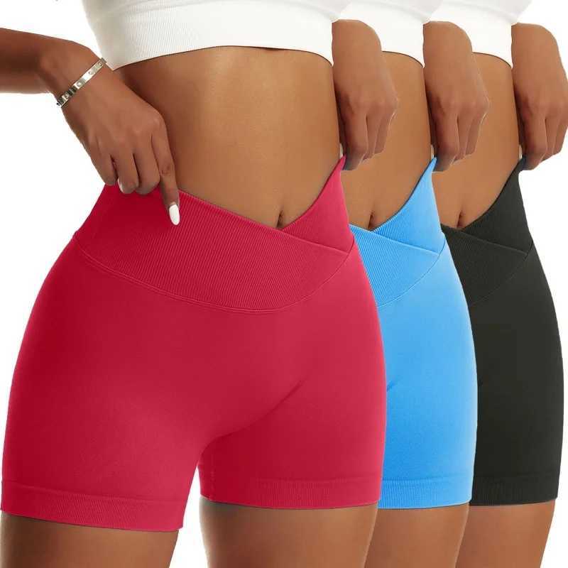 3-piece womens solid peach hip sports pants high elasticity breathable running bike high waist yoga womens twisted hip shorts Y250412