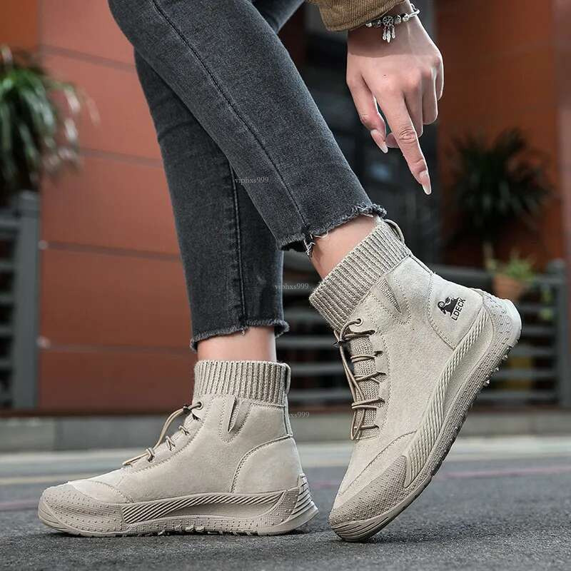 New Free Shipping Designer Shoes High Top Shoes 2025 Autumn And Winter Live Streaming Short With Leather Toe Layer Women's Martin Boots