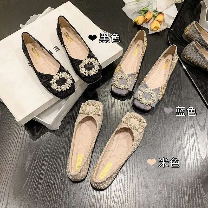 New free shipping designer shoes Spring Autumn Soft Sole Flat Bottom Comfortable and Anti slip Lazy Man Kicks on Driving Ladle Shoes, Bean Shoes for W