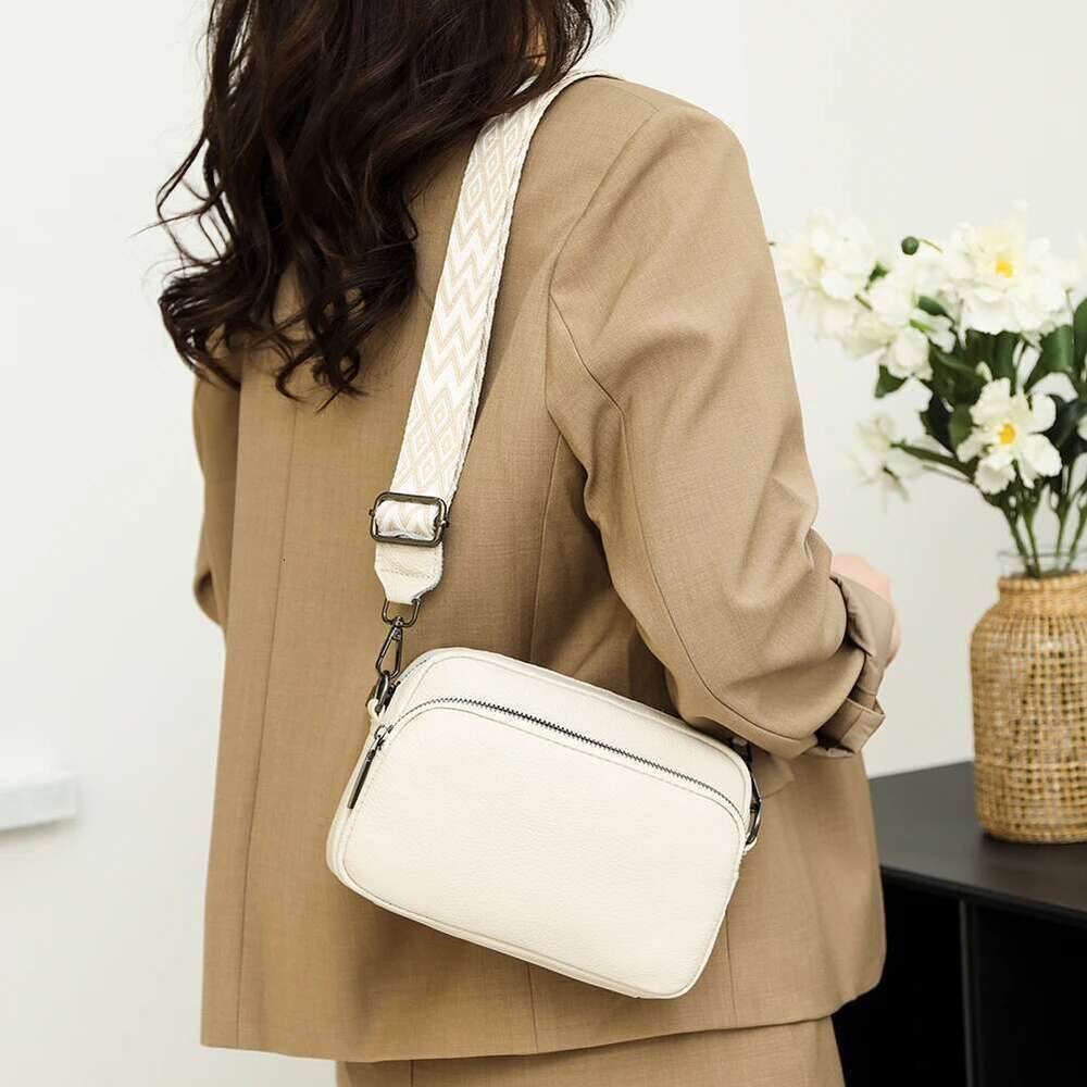 Genuine Leather Women Shoulder Wide Strap Solid Color Crossbody Bags Design Handbags Mobile Phone Bag Bolsa Feminina
