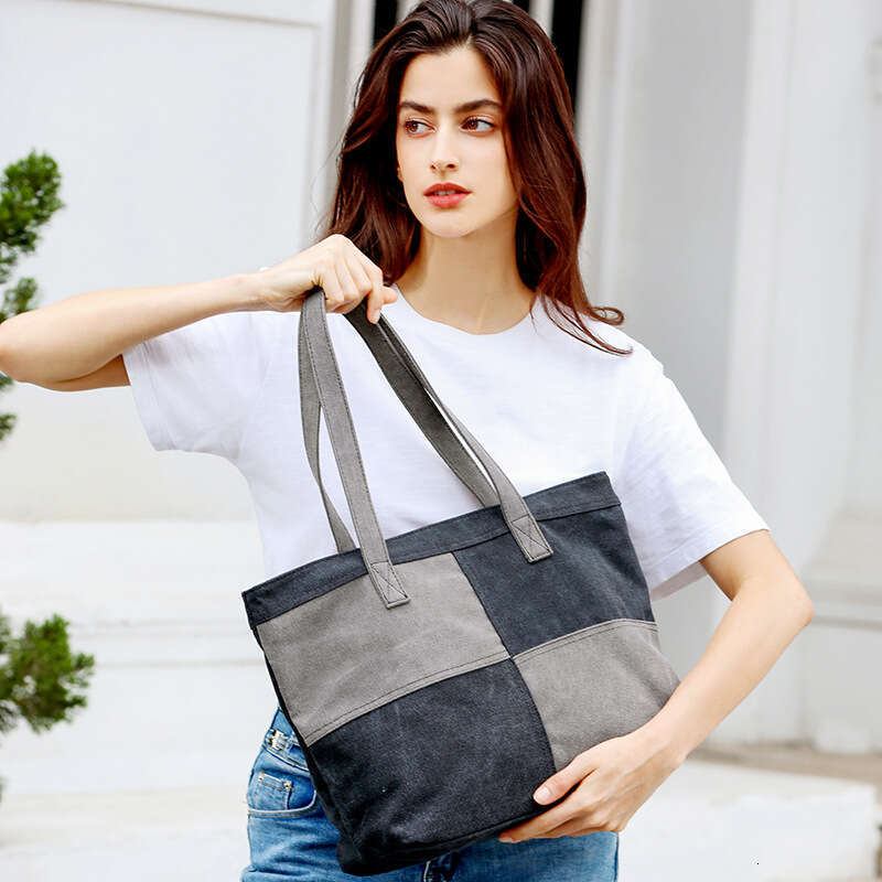 Large capacity contrasting canvas bag for women's one shoulder casual tote bag, color blocking, personalized, simple, and portable contractor
