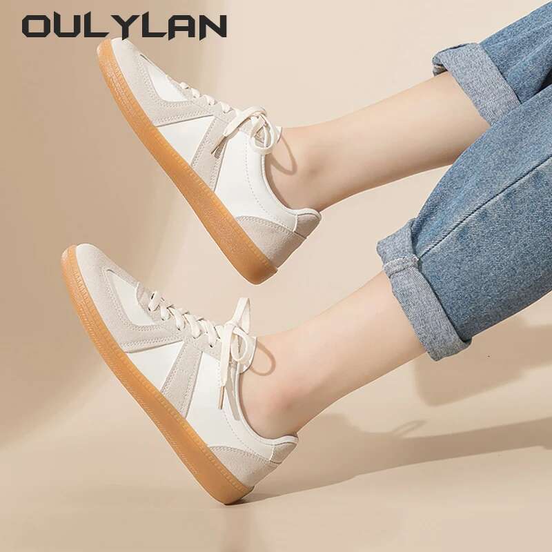 2025 Summer New Lightweight Breathable Running Men's Designer Fashion Sports Shoes Fashion Couple Sports Shoes Women's Comfort