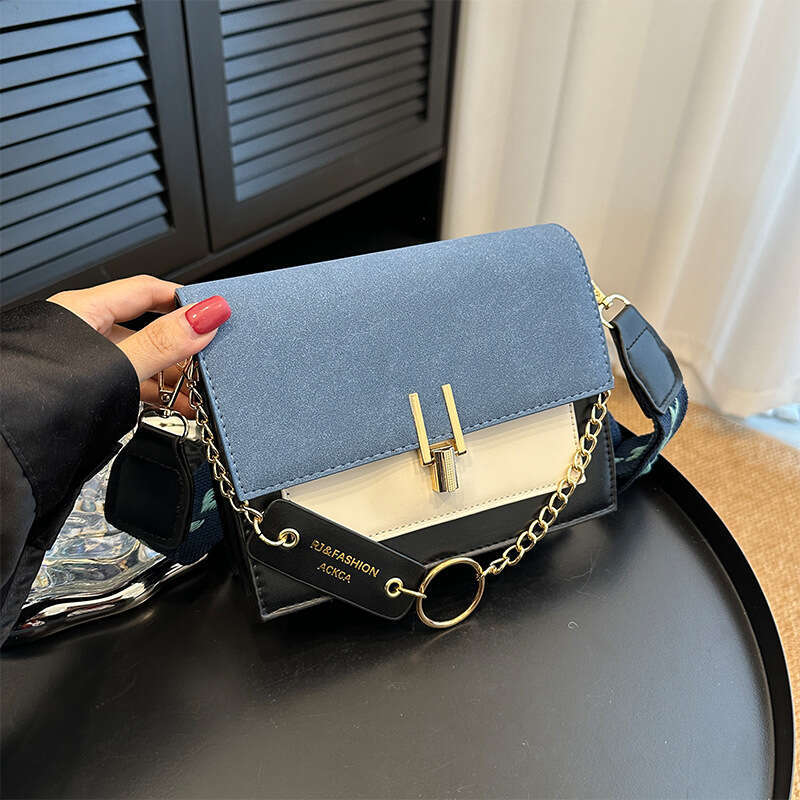 Autumn and winter internet celebrity Instagram women's new Korean version single shoulder crossbody fashion frosted contrasting small square bag