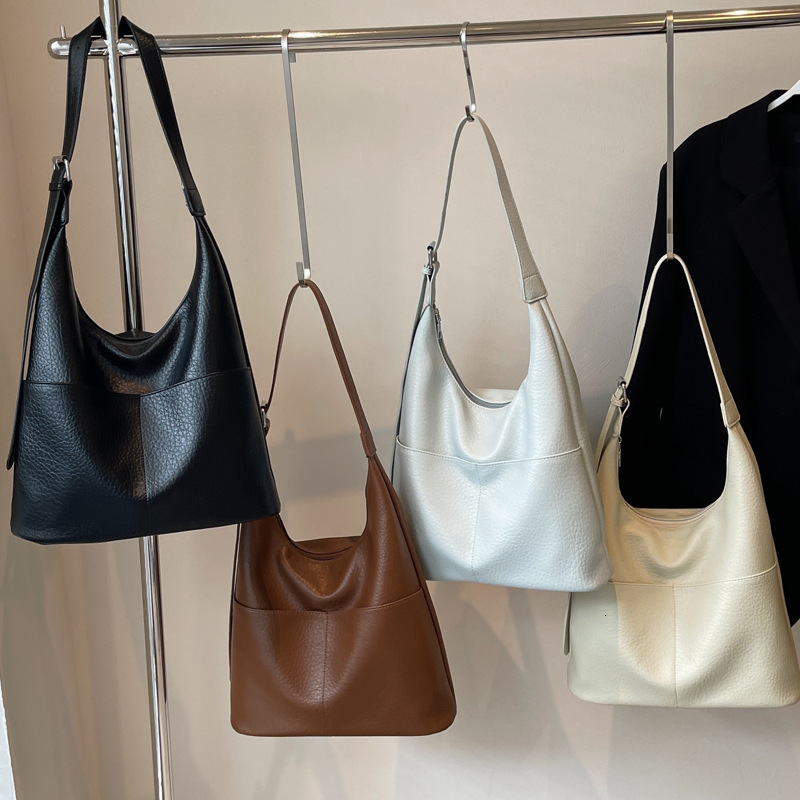 2025S Designer Women S Bag Women S Large Capacity New Versatile Lazy And Luxury Single Shoulder Crossbody Commuter Soft Leather Tote Bag