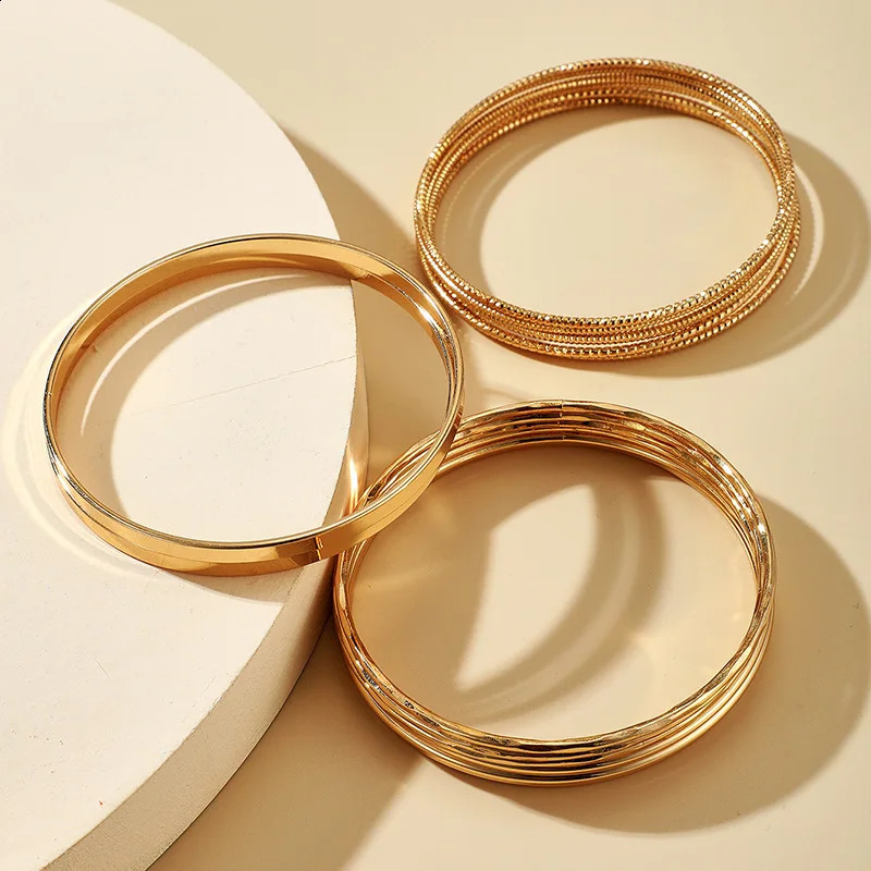 HNSP 55CM Inner Diameter Simple Bracelet Set Suitable for Womens Fashion Jewelry Accessories Gold 250410