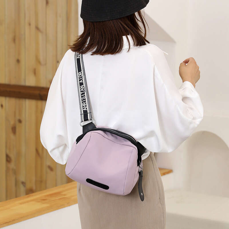 Women's nylon shoulder shell fashionable makeup trendy crossbody versatile bag, women's bag