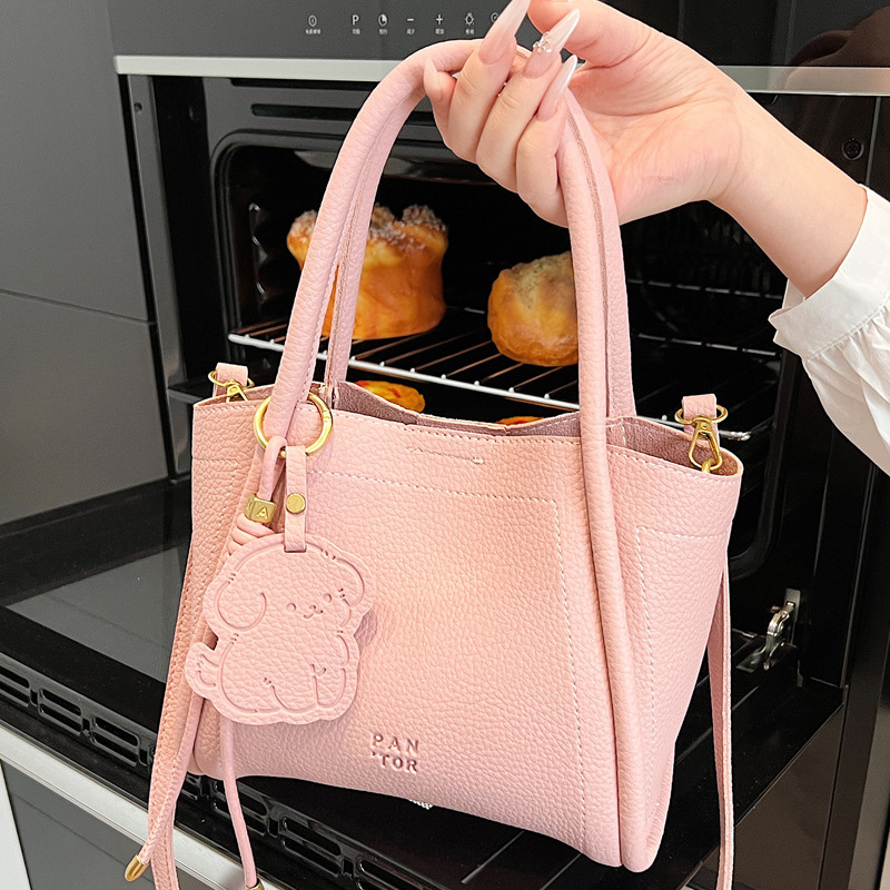 2025S Designer Women S Bag High End Handbag For Women New Trend Fashion Versatile Work Bucket Commuting Shoulder Crossbody Bag