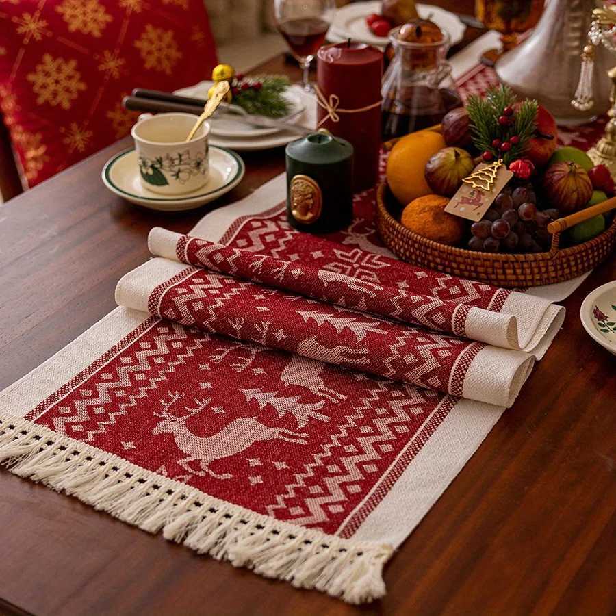 Christmas 1pc Christmas Elk Table Runner Living Room Dining Room Rectangular Gift Box Tablecloth Napkin Table ClothSuitable for Household Y251113